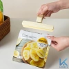 Combo 5 Kẹp Nhựa Miệng Túi HOMEK - Khóa Kín Thực Phẩm Gia Vị Tiện Lợi 42.000 VND 5