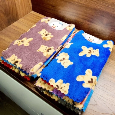 Combo 5 khăn lau đa năng 30x30 - Dày đẹp, thấm hút tốt, không nhăn, siêu bền, chỉ 22.200 VND 7 Combo 5 khăn lau đa năng 30x30 - Dày đẹp, thấm hút tốt, không nhăn, siêu bền, chỉ 22.200 VND 7