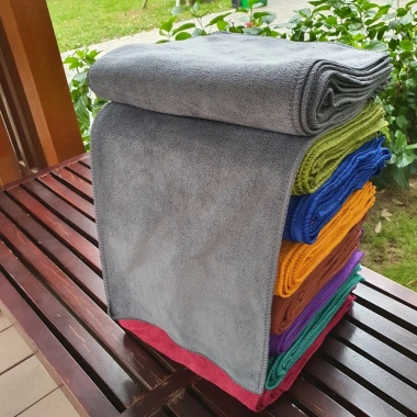 Combo 5 Khăn Lau Microfiber Đa Năng 30x30cm Thấm, Mềm Mịn, Không Rụng - Xe Ô Tô, Nhà Bếp, Kính, Spa 2