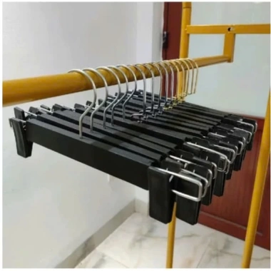 Combo 50 kẹp quần chân váy nhựa đen giá rẻ - Dành cho shop thời trang, gia đình 95.000₫ 8 Combo 50 kẹp quần chân váy nhựa đen giá rẻ - Dành cho shop thời trang, gia đình 95.000₫ 8