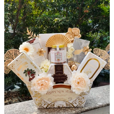 Combo Khay Thuyền Giấy 5-10-15 Đựng Quà Tết 2.026 In Chữ Happy New Year - Sang Trọng, Giá Ưu Đãi