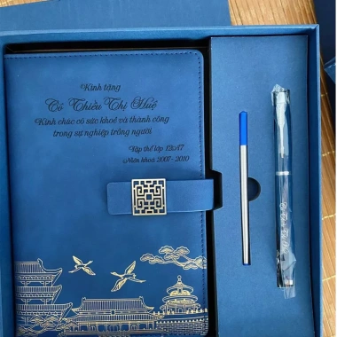 Combo set quà tặng sổ tay và bút khắc tên hộp túi - cô giáo 20/11 giá 210.000 4