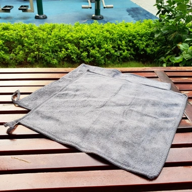 Combo Tiết Kiệm Khăn Vuông Microfiber Ghi Xám Đa Năng Cho Ô Tô và Bàn Kính - Bền Chắc, Không Ra Lông, Giá Chỉ 39.900₫ 7 Combo Tiết Kiệm Khăn Vuông Microfiber Ghi Xám Đa Năng Cho Ô Tô và Bàn Kính - Bền Chắc, Không Ra Lông, Giá Chỉ 39.900₫ 7