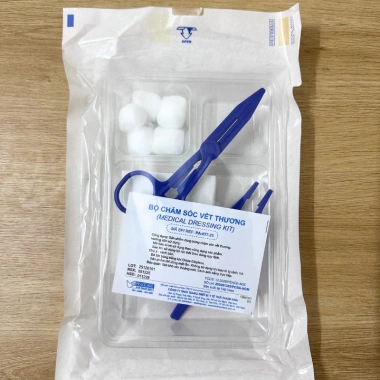 Combo Y Tế Gia Đình - Bộ 4 Món Chăm Sóc Vết Thương và Cồn Đỏ 500ml, Giảm Giá Đặc Biệt 109k 9 Combo Y Tế Gia Đình - Bộ 4 Món Chăm Sóc Vết Thương và Cồn Đỏ 500ml, Giảm Giá Đặc Biệt 109k 9