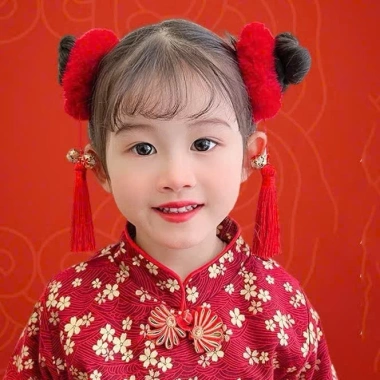 Cột tóc bông xù tròn đỏ gắn chuông, thỏ, tua rua, nơ - Set 2 chiếc PK251 giảm giá 38.5k cho Tết Năm Mới 6 Cột tóc bông xù tròn đỏ gắn chuông, thỏ, tua rua, nơ - Set 2 chiếc PK251 giảm giá 38.5k cho Tết Năm Mới 6