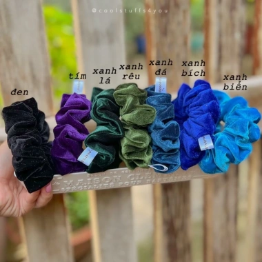 Cột Tóc Scrunchies Nhung Tuyết Vải Dày Mịn 12cm CHERRYSUMMER - Giá 19.500₫ 8 Cột Tóc Scrunchies Nhung Tuyết Vải Dày Mịn 12cm CHERRYSUMMER - Giá 19.500₫ 8