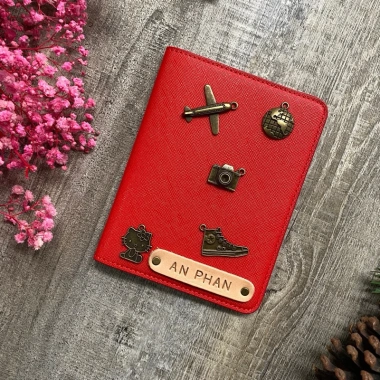 Cover passport Đỏ năng động, da bền khắc tên theo yêu cầu, tặng charm - Quà tặng ý nghĩa 129k 3