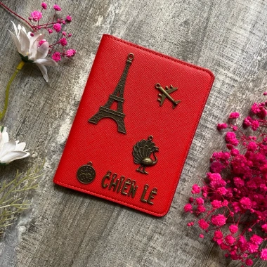 Cover passport Đỏ năng động, da bền khắc tên theo yêu cầu, tặng charm - Quà tặng ý nghĩa 129k 4