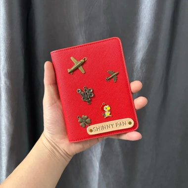 Cover passport Đỏ năng động, da bền khắc tên theo yêu cầu, tặng charm - Quà tặng ý nghĩa 129k 9