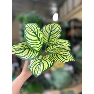 Cụm lá - hoa lụa giả sang trọng, trang trí nội thất, giảm còn 18.999 VND