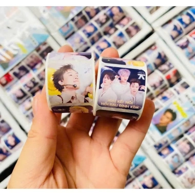 Cuộn Sticker Anh Trai Say Hi - Dán Đẹp, Giá Ưu Đãi 19.000₫ (Giá Gốc 23.560₫) 4 Cuộn Sticker Anh Trai Say Hi - Dán Đẹp, Giá Ưu Đãi 19.000₫ (Giá Gốc 23.560₫) 4