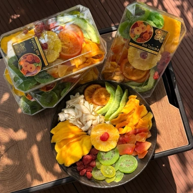 Cửu Mứt Vạn Phúc Trái Cây Sấy Dẻo Quà Tết – Dâu Tây, Xoài, Kiwi, Vỏ Bưởi, Cam Lát, Dứa, Đu Đủ – Chỉ 170.000đ (Giảm từ 215.900đ) 10