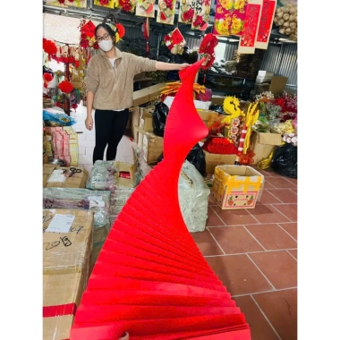 Dải giấy đỏ nếp xoắn 30cm x 3-4m - Gấp sẵn, decor Tết & sự kiện, giá 29.000₫
