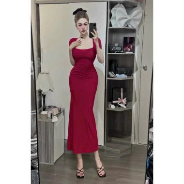 Đầm Body Nữ Cổ Vuông Dáng Dài Xòe Basic MOMYNA D145 - Tay Ngắn Tôn, Giá 132k
