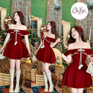 Đầm đỏ tết nhung trễ vai bèo viền ren, cột dây nơ ngắn xoè - Giá chỉ 165.006₫