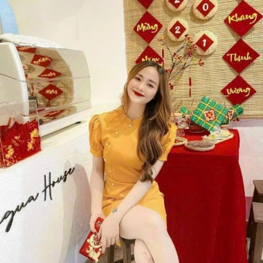 Đầm dự tiệc Tết nữ cotton lạnh cổ tàu tay ngắn, đính cườm, dáng chữ A midi - 130k 10 Đầm dự tiệc Tết nữ cotton lạnh cổ tàu tay ngắn, đính cườm, dáng chữ A midi - 130k 10
