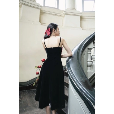 Đầm hai dây xòe tôn dáng tiệc sang trọng ENVY D222 chất nhung mềm Giá 242.000 VND 6 Đầm hai dây xòe tôn dáng tiệc sang trọng ENVY D222 chất nhung mềm Giá 242.000 VND 6