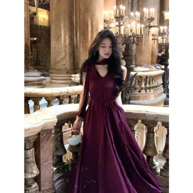 Đầm Maxi Dài Xòe Cổ V Buộc Nơ Vai - Thiết Kế Thanh Lịch, Giá Ưu Đãi 377.000 VND