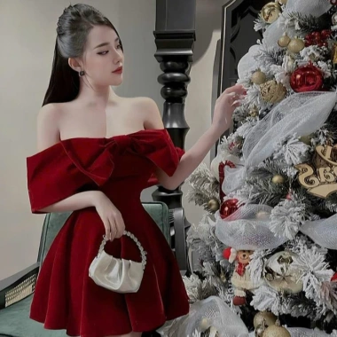 Đầm thời trang nữ sang chảnh, tay ngắn, trễ vai, nơ xinh, váy xếp ly ngắn mini – giảm còn 160k