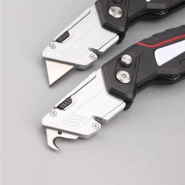 Dao Rọc Cáp Gấp Gọn Chống Va Đập Lưỡi Siêu Sắc, Tặng Lưỡi Sơ Cua, Giá 26.000₫ 4 Dao Rọc Cáp Gấp Gọn Chống Va Đập Lưỡi Siêu Sắc, Tặng Lưỡi Sơ Cua, Giá 26.000₫ 4