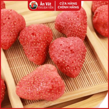 Dâu sấy giòn Đà Lạt THUẬN YÊN 500gr - Ít đường, ăn kiêng, giảm giá 155.000₫ 3 Dâu sấy giòn Đà Lạt THUẬN YÊN 500gr - Ít đường, ăn kiêng, giảm giá 155.000₫ 3