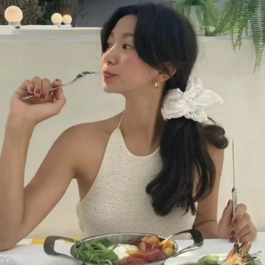 Dây Cột Tóc Đuôi Ngựa Cotton Ren Trắng Ngọt Ngào Giá 17.600 VND Thoải Mái Cho Nàng Gái
