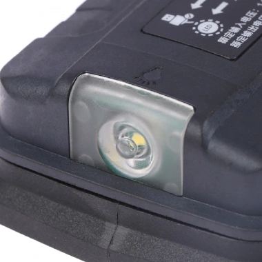 Đế chuyển pin Makita 18V sang USB 5V có đèn LED sạc điện thoại - HCM 24H 6