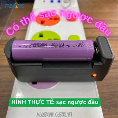 Đế sạc 101A cho pin Li-ion 18.650 - Đèn báo xanh đỏ, lộn đầu vẫn sạc, 35.000 VND