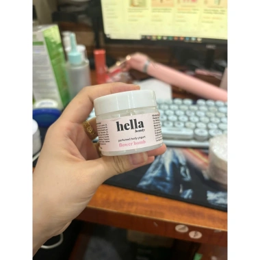 Deal thanh lý xả hàng EM XINH COSMETIC - Giảm 21% chỉ 19.000đ, giá gốc 24.130đ