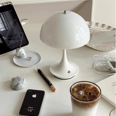 Đèn bàn decor đổi màu USB, đèn ngủ mũ nấm hiện đại - Giá chỉ 300.000₫ (giảm từ 366.000₫)