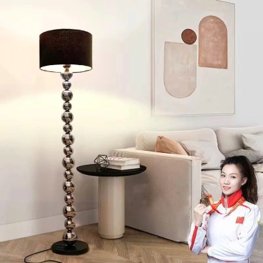 Đèn cây đứng B148 Đèn trang trí phòng khách phòng ngủ ánh sáng ấm giảm giá 699.000đ