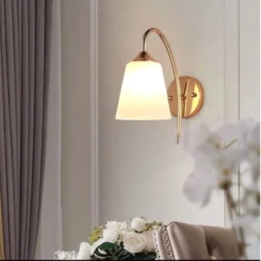 Đèn decor tường hiện đại cho phòng khách & phòng ngủ – Thiết kế sang trọng, giá ưu đãi 124.000₫ (trước 156.240₫)
