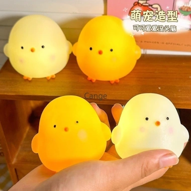 Đèn Gà Vàng Nhỏ - Đồ Trang Trí Hoạt Hình Dễ Thương, Pin Cúc Áo, Giá 13.999 VND 2