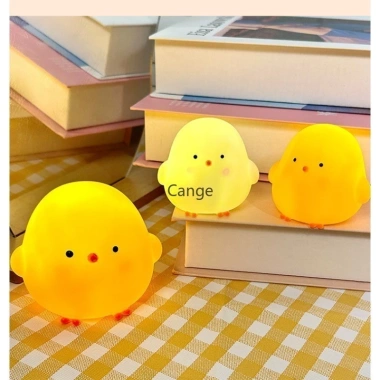 Đèn Gà Vàng Nhỏ - Đồ Trang Trí Hoạt Hình Dễ Thương, Pin Cúc Áo, Giá 13.999 VND 4
