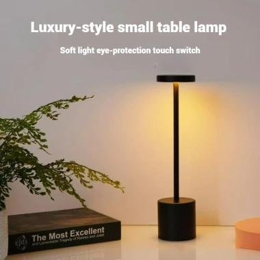 Đèn ngủ bàn mini trắng phong cách Bắc Âu – ánh sáng nhẹ, hiện đại, giá 48.400₫ 5
