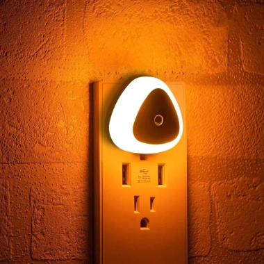 Đèn Ngủ Cảm Ứng LED Tự Động Tắt Bật Thiết Kế Decor Phòng Ngủ Giá 14.300 VND
