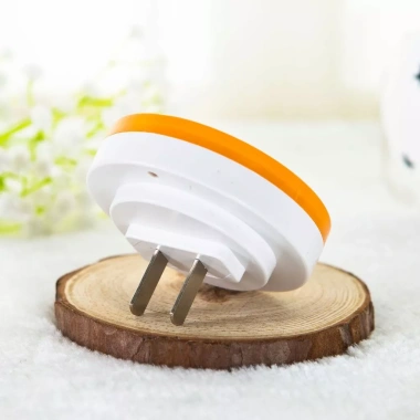 Đèn ngủ cảm ứng thông minh, cảm biến ánh sáng tự động tắt mở, giá ưu đãi 14.998 VND cho phòng ngủ và cầu thang
