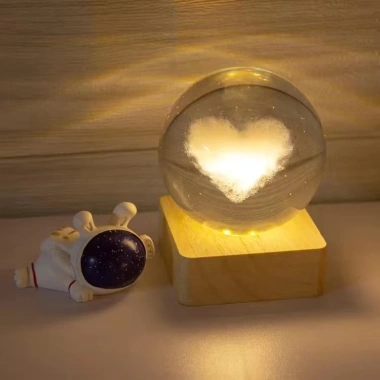 Đèn ngủ LED quả cầu pha lê đa sắc tự động - Trang trí phòng ngủ, quà Valentine, chỉ 69.000₫