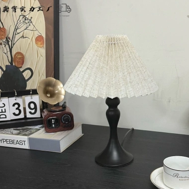 Đèn ngủ xếp ly phong cách cổ điển chao vải sang trọng, đèn đọc sách, trang trí phòng ngủ, giá ưu đãi 85.000₫ 3