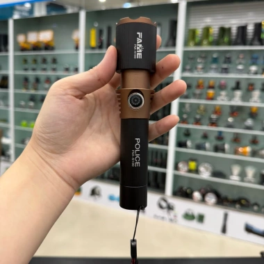 Đèn Pin Cầm Tay FAME FM-5.100 Siêu Sáng 500m, Zoom Xa Gần, Pin Rời, Nhôm 215k 8 Đèn Pin Cầm Tay FAME FM-5.100 Siêu Sáng 500m, Zoom Xa Gần, Pin Rời, Nhôm 215k 8