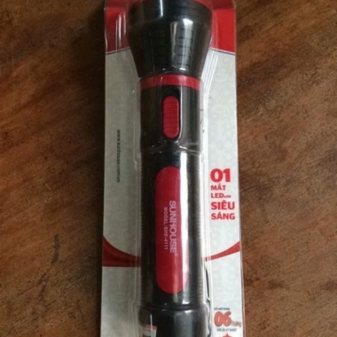 Đèn pin cầm tay Sunhouse SHE 4.111 cỡ lớn - Siêu sáng, pin lâu, giá 69.999 đồng