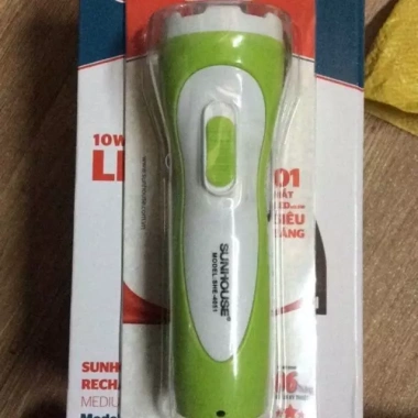 Đèn pin cầm tay Sunhouse SHE 4.111 cỡ lớn - Siêu sáng, pin lâu, giá 69.999 đồng