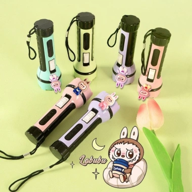Đèn Pin Móc Khóa Labubu Capybara Mini Siêu Sáng, Dây Đeo và Pin Tiện Lợi, Cho Bé Du Lịch Giã Ngoại - Giá 15.000₫