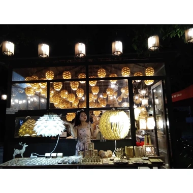 Đèn trang trí quán cafe, đèn thả trần LED 9.999₫ Ánh sáng ấm áp, thiết kế hiện đại