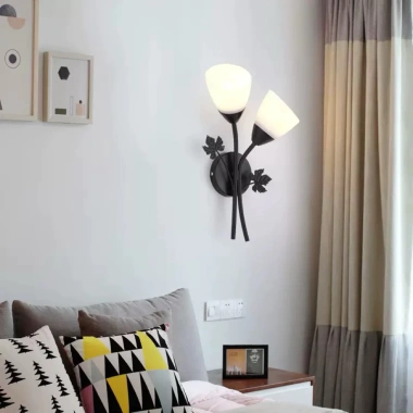 Đèn treo tường phòng ngủ và cầu thang – Bóng đui xoáy E27, giá 158.000 VND