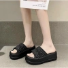 Dép Bánh Mì Đế cao 6,5 cm Êm chân, phối cùng đồ cực xinh - Giá chỉ 62.000₫ 4