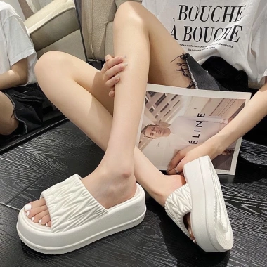 Dép Bánh Mì Đế cao 6,5 cm Êm chân, phối cùng đồ cực xinh - Giá chỉ 62.000₫ 5