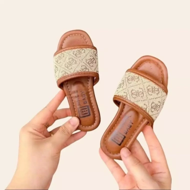 Dép Cho Bé Lê Da Thổ Cẩm Quai Tết Đế Mềm Chống Trơn Trượt Thời Trang Xinh Yêu