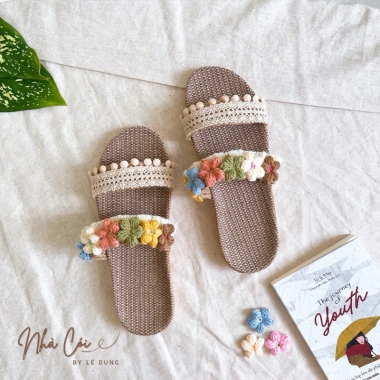 Dép cói độc quyền Hoa Len Tua Rua – Siêu nhẹ, bền, thích du lịch biển, dùng trong nhà, 160.000₫