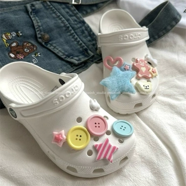 Dép Crocs Classic MEOXINHSTUDIO Gắn Charm Ngôi Sao Xanh Sắc Màu Cute Đẹp 365k